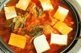 Kimchi jjigae (Photo: seagames50/Getty Images)